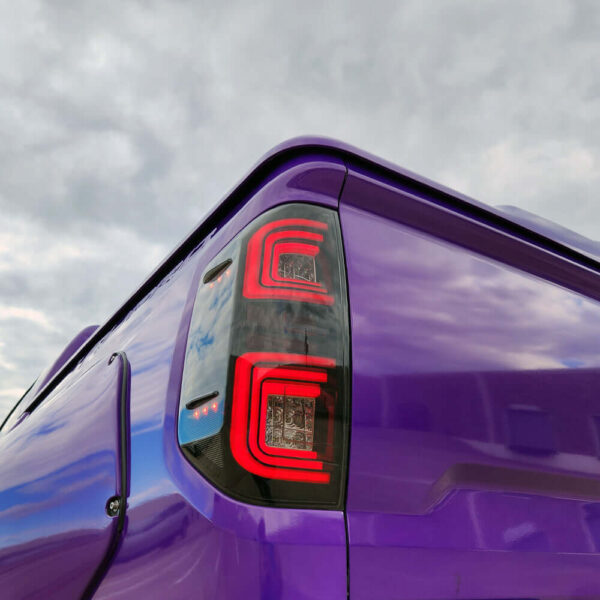 HRS-2014-21ToyotaTundraLEDTailLights-TheEliteSeries-4.jpg